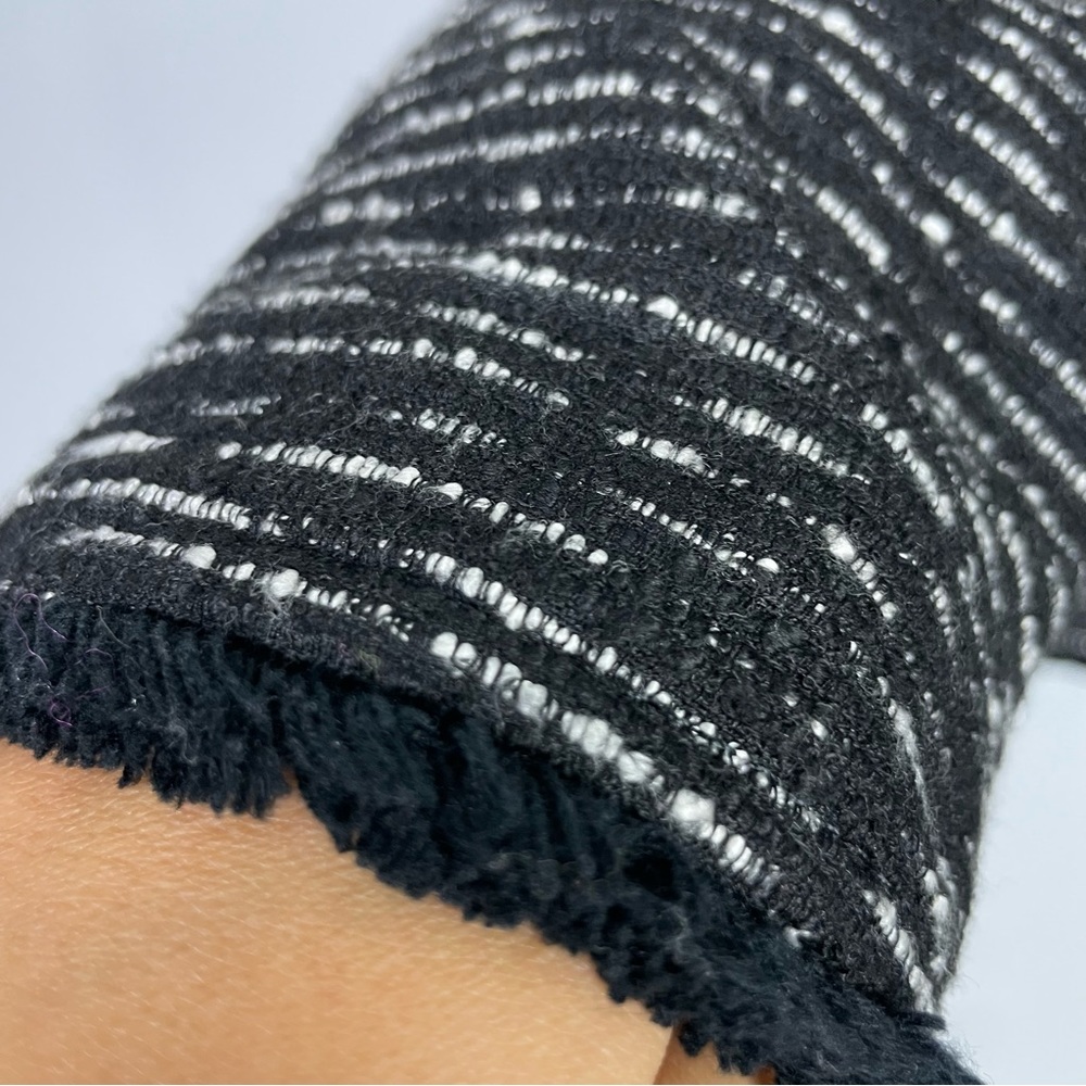 Banana Republic Black and White Boucle Fringe Trim Business Professional Balzer - Picture 5 of 15